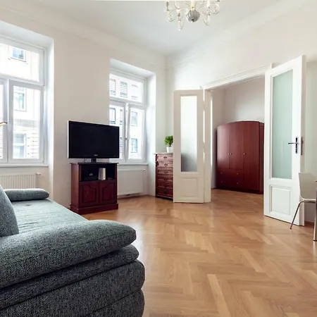 Premium In The City Center Apartment