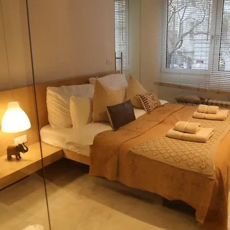 Apartment Feel In *