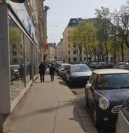 16 Adamsgasse Stige 2 Top 4 Vienna