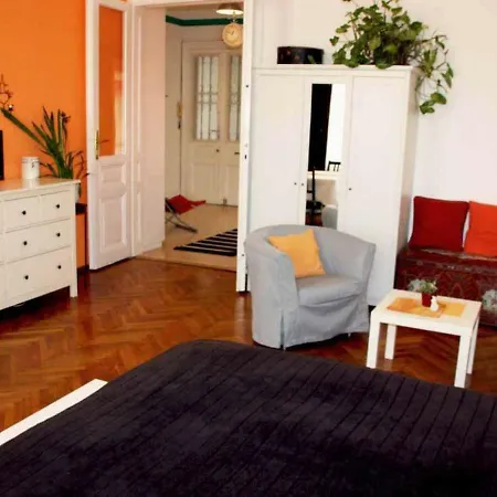 Apartment Cosy Close To