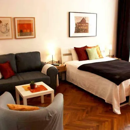 Cosy Close To