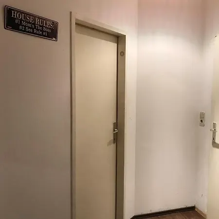 Homestay City Center Private With Shared Bathroom. Vienna