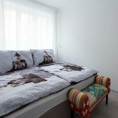 Let It Be U1, U2, U4 Karlsplatz Oper Apartment Wien