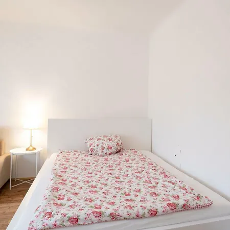 Living - Margareten Apartment