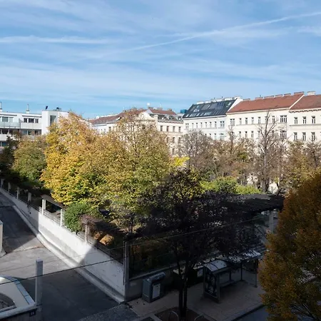 Living - Margareten Apartment Vienna