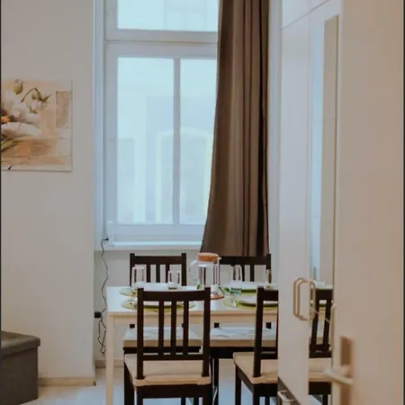 Daire Modern & Beautiful Near Park Viyana