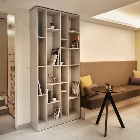 Hotel H+