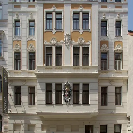 Zipser Hotel 3*