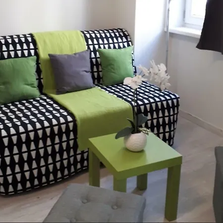 Modern & Beautiful Near Park Viyana