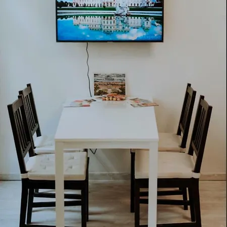 Modern & Beautiful Near Park Daire *