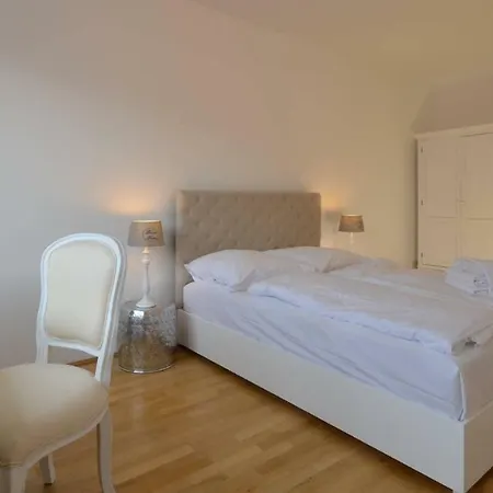 Residence, Naschmarkt - Karlsplatz Apart Otel Viyana