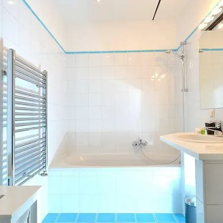 Residence, Naschmarkt - Karlsplatz *