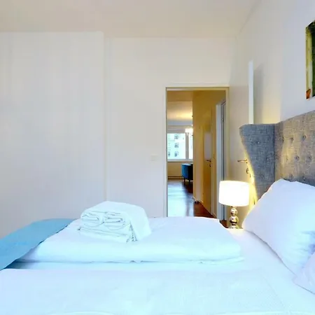 Residence, Naschmarkt - Karlsplatz