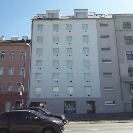 Hotel Paradise City 3*