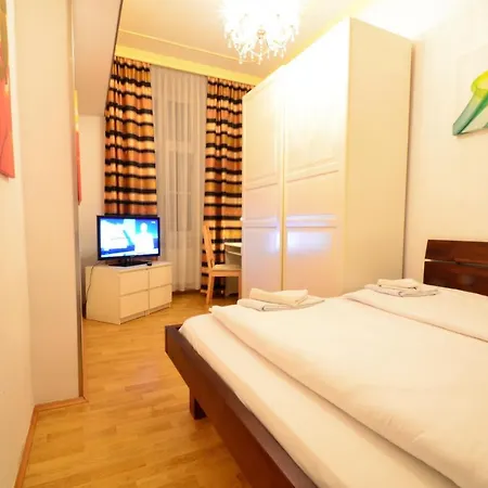Ajo Messe - Contactless Check In Aparthotel 3*