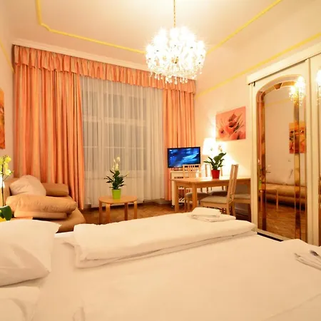 Ajo Messe - Contactless Check In Aparthotel 3*