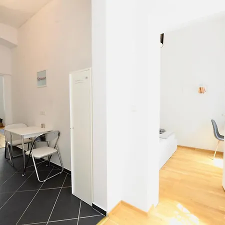 Apartment Gablenzgasse Stadthalle At *