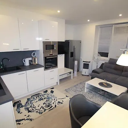 Apartment Theresa Tiana Vienna