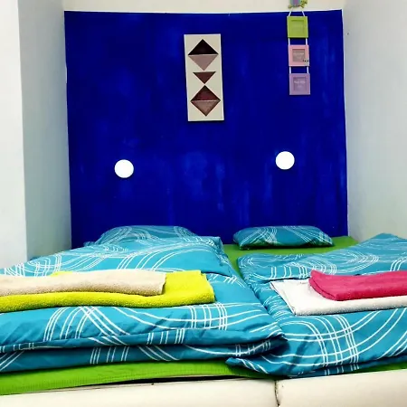 City Center Private With Shared Bathroom.