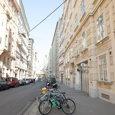 Gorgeous Hideout | Center Viena