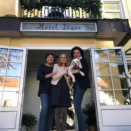Jaeger - Family Tradition Since 1911 Vienna