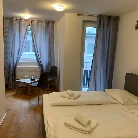 Paradise City Hotel