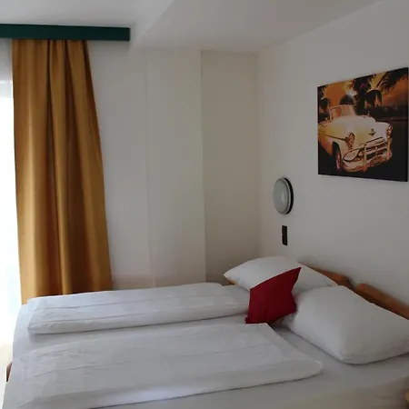 Asperner Löwe Hotel Wien