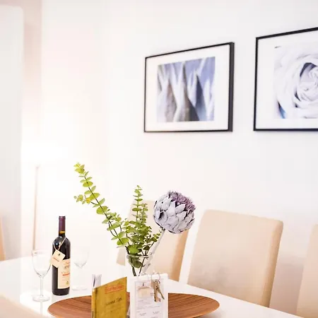 Apartment Judengasse De Luxe By Ichbucheat
