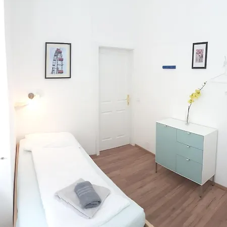 Sobieski Town Apartment *