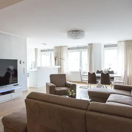 Hotel Am Parkring 4*