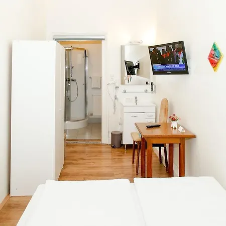 Hotel Timeout Hotel, 5 Min To Center, Self Check In Wien