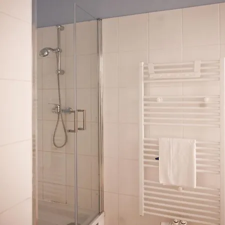 Elegant Augarten Apartment