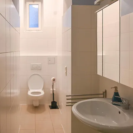 Elegant Augarten Apartment *