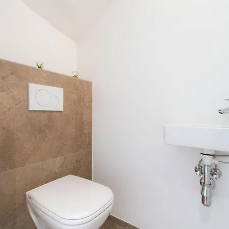 Residence, Hietzing - Schoenbrunn Apart Otel *