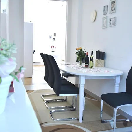 Cosy 3 Viennese Flat - 10min To Center Apartment