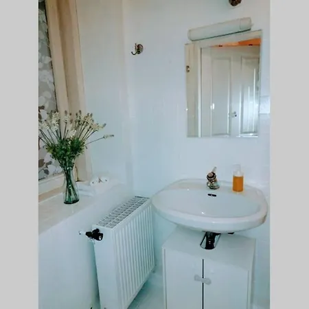 Family With Two Bathrooms Near To Center Apartamento