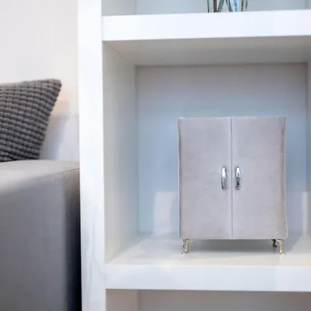Cozy Modern Nest In The Heart Of With Netflix *