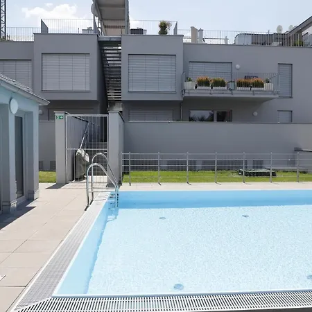 Apartamento Yellow Flower With Pool - 5 Min To