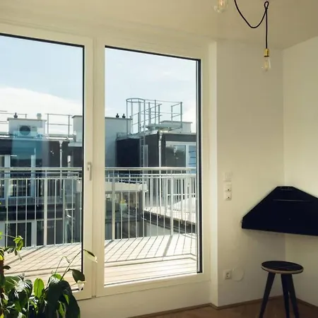 Apartment Blackriver Loft Mit Gratis Parkplatz Nahe Schoenbrunn Und U6 Vienna