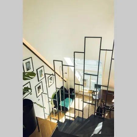 Blackriver Loft Mit Gratis Parkplatz Nahe Schoenbrunn Und U6 *