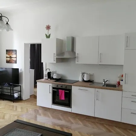 Near Yppenplatz & Brunnenmarkt Apartament *