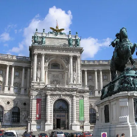 Operngasse-karlsplatz Vídeň