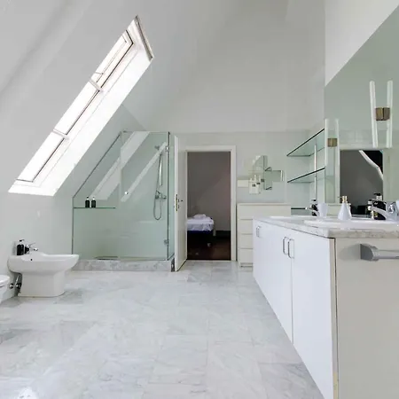 Extraordinary Center @stephansplatz Apartment