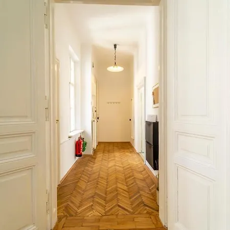 Apartment Josef's I Urban Classic I 03 *