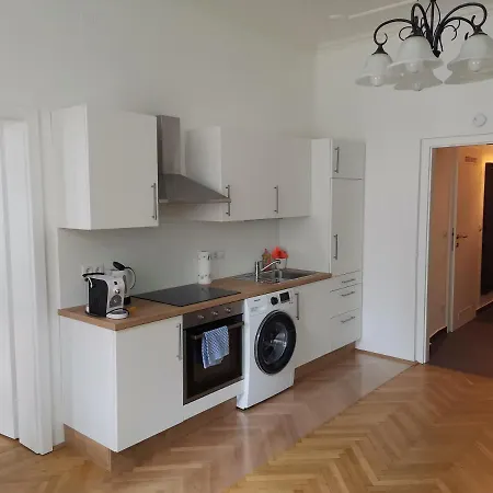 Near Yppenplatz & Brunnenmarkt Apartament *