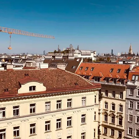 Mitten Im Achten. Zentrale In Wien