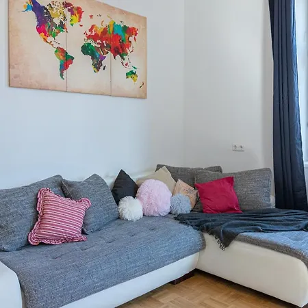 Apartment Yeshello Elegant Near Wien