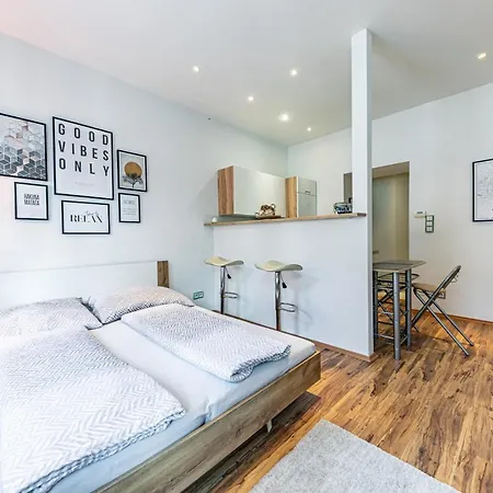 Appartement Cozy + Trendy By Jr Vienne