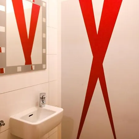 Backpacker Schoenbrunn Apartment *