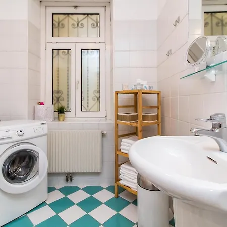 Spacious And Extraordinary *
